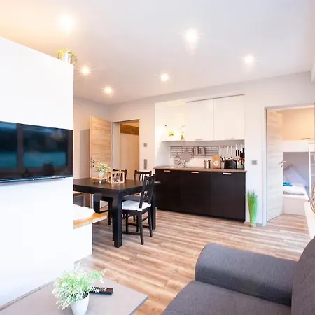 Quartier Bergzeit 1 Apartment Stryck